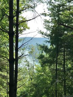 V L 106 Crest View Drive