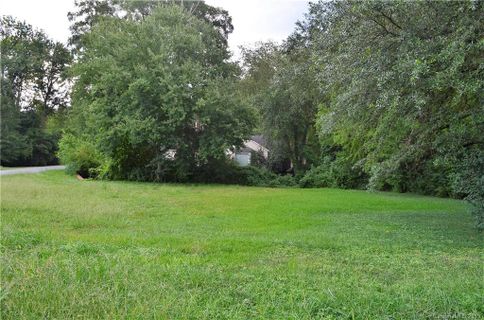 2235 Vernon Drive