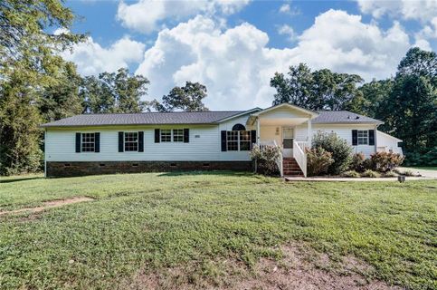 192 Ashley Woods Drive sold home in Ashley Woods, Mooresville, NC