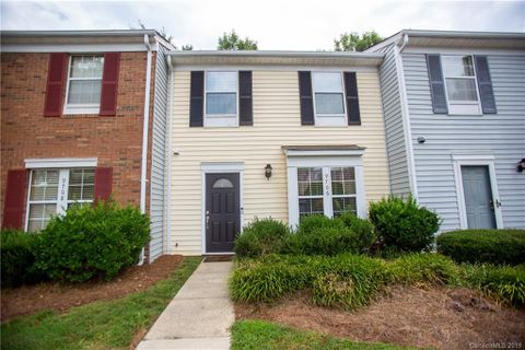 9706 Old Gate Drive 129 sold home in Pheasant Knoll, Matthews, NC