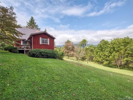 110 Kendor Lane sold home in High Acres, Waynesville, NC