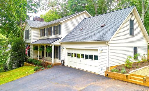 4 South Oaks Circle sold home in South Oaks, Asheville, NC