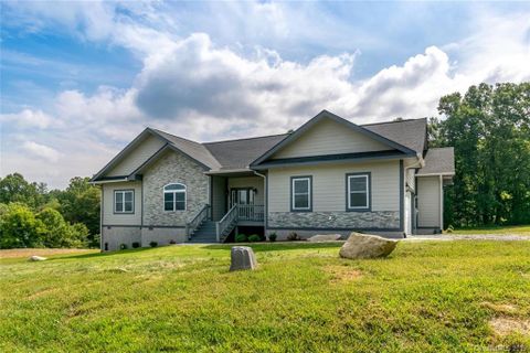 343 Old Gait Drive sold home in Valley View Farms, Hendersonville, NC