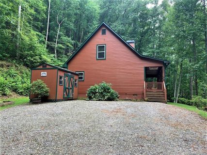 138 E Wabash Drive sold home in Dogwood Acres, Sylva, NC