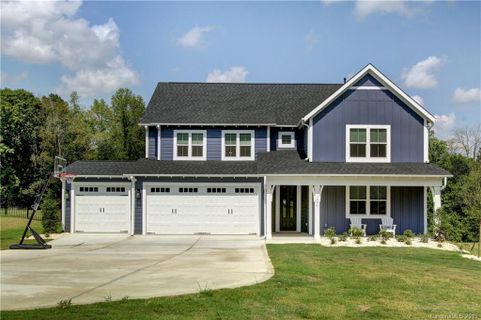 206 Country Lake Drive sold home in Creekstone, Mooresville, NC