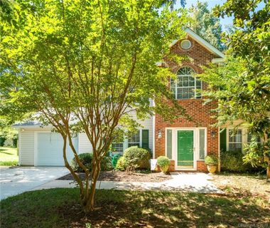 3033 Oakcroft Drive sold home in Oakcroft, Matthews, NC