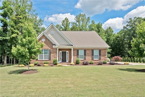 114 Clear Springs Road sold home in Autumn Grove, Mooresville, NC