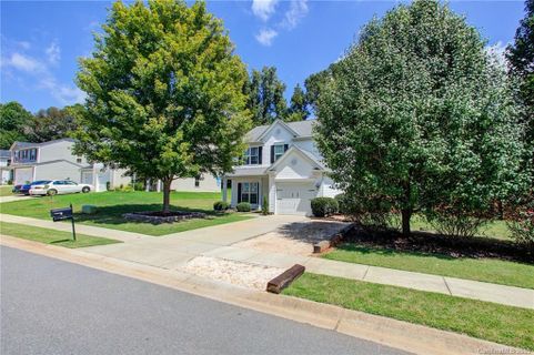 676 Victory Gallop Avenue