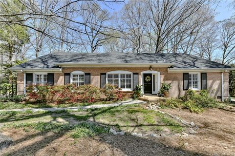 5525 Sharon View Road