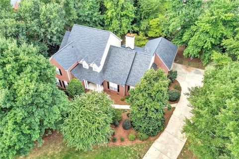 202 Kelly Court sold home in Ardrey Acres, Fort Mill, SC