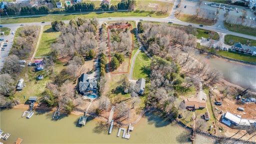 596 Williamson Road
