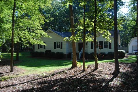 132 Oakleaf Lane sold home in Edgewood Acres, Wingate, NC