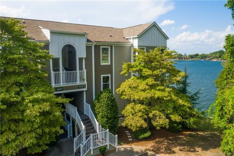 20437 Harborgate Court 703