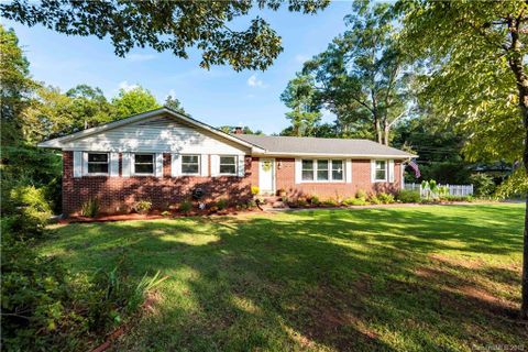 1249 Christopher Circle