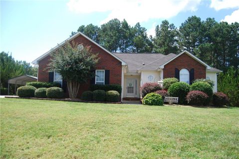 107 Big Dipper Court sold home in Edgewood Farms, Wingate, NC