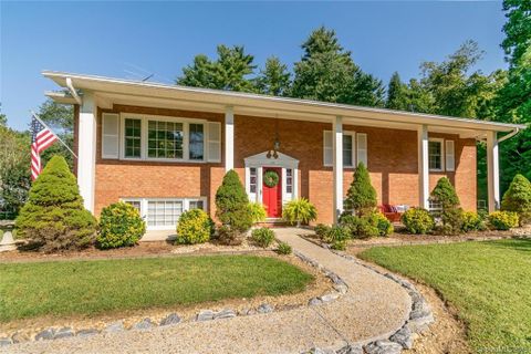110 E Whisperwood Circle sold home in Whisperwood, Hendersonville, NC