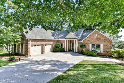 1236 Eaglecrest Drive