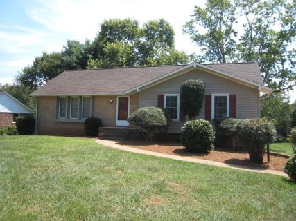 4899 Kennedy Street sold home in Olde Well South, Hickory, NC