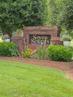 398 Seven Springs Loop