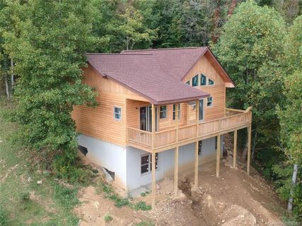215 Appalachian Trail sold home in Appalachian Village, Maggie Valley, NC