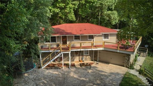 121 Briarberry Lane