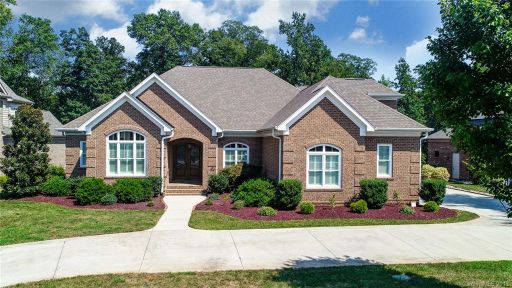 Previously sold for $635,000