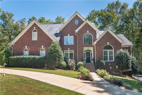 3339 Greenhurst Drive