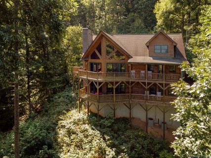 332 Echo Ridge sold home in Sweetwater Farm, Maggie Valley, NC