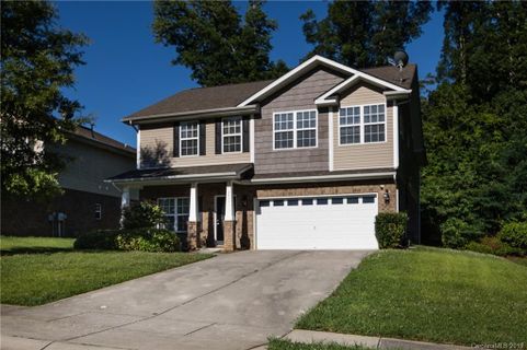 7611 Rockland Drive