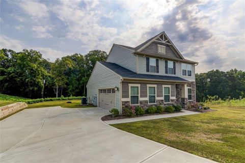 3348 Jade Lane