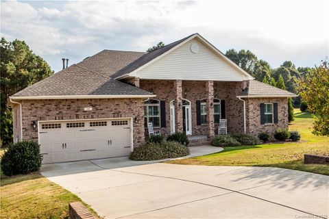 148 Nesting Quail Lane sold home in Highland Ridge, Mooresville, NC