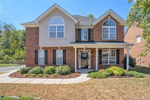 10836 Clark Street sold home in Shiloh Village, Davidson, NC