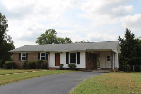 3029 Wendover Road sold home in Springdale, Concord, NC