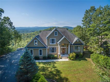 20 Secretariat Drive sold home in Belmont Heights, Hendersonville, NC