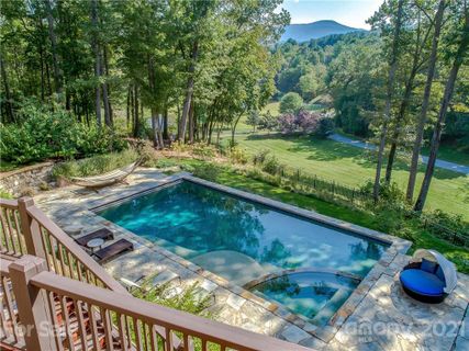 311 Bradenton Knoll sold home in Rilandwell Estates, Fletcher, NC