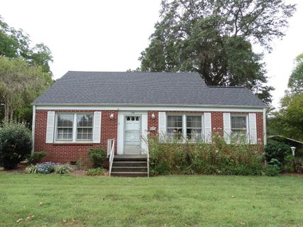 139 13th Avenue sold home in Maple Springs Farm, Hickory, NC