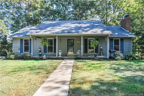 13 S Oaks Circle sold home in South Oaks, Asheville, NC