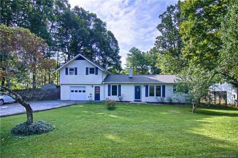 16 Pensacola Avenue sold home in Mountain Heights, Arden, NC