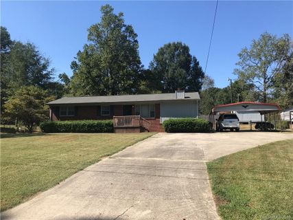 2312 Greenleaf Drive sold home in Fallscrest, Gastonia, NC