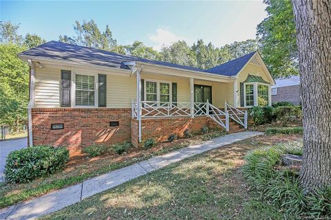 805 Forestbrook Drive sold home in Forest Brook, Gastonia, NC