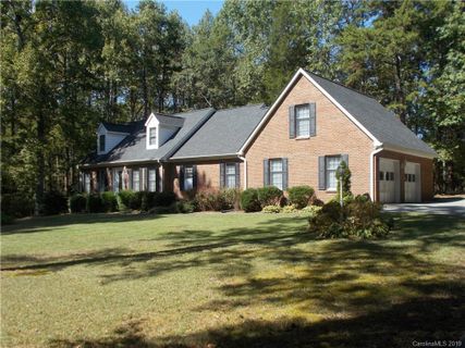 1263 Dorchester Road sold home in White Oaks, Gastonia, NC