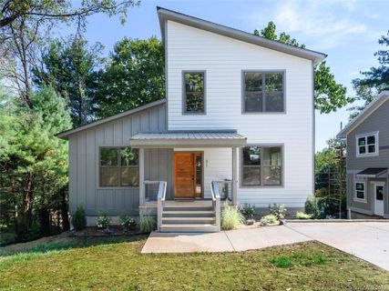 Previously sold for $427,000