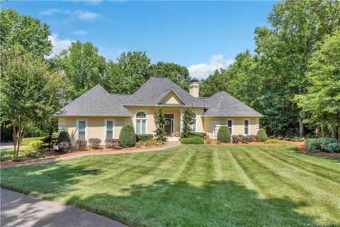 600 Spanish Oak Lane