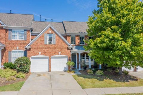 Previously sold for $370,000