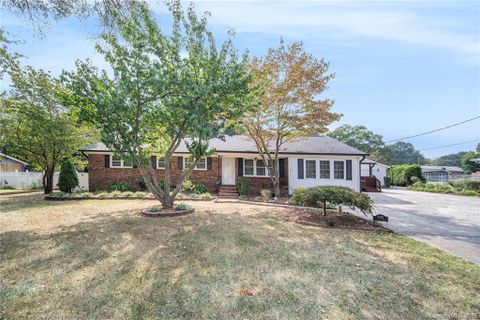 6245 Lynwood Drive