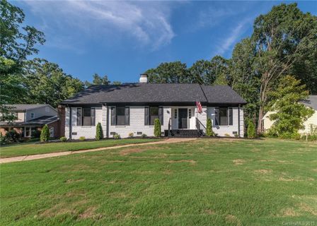 5851 Deveron Drive sold home in Lincolnshire, Charlotte, NC