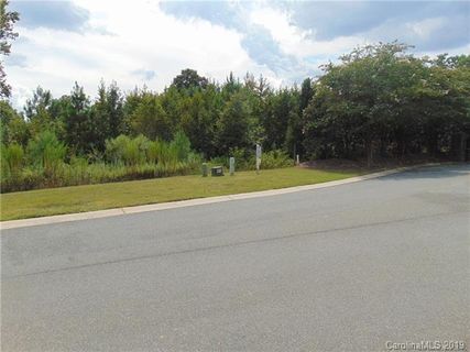 1 Victoria Lake Drive
