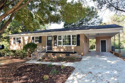 1905 Old English Drive