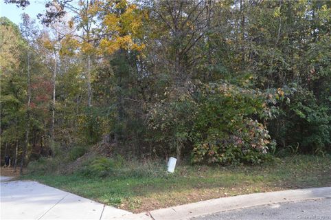 6095 Diamond Place 115