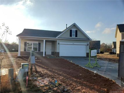 807 Foxmeade Court